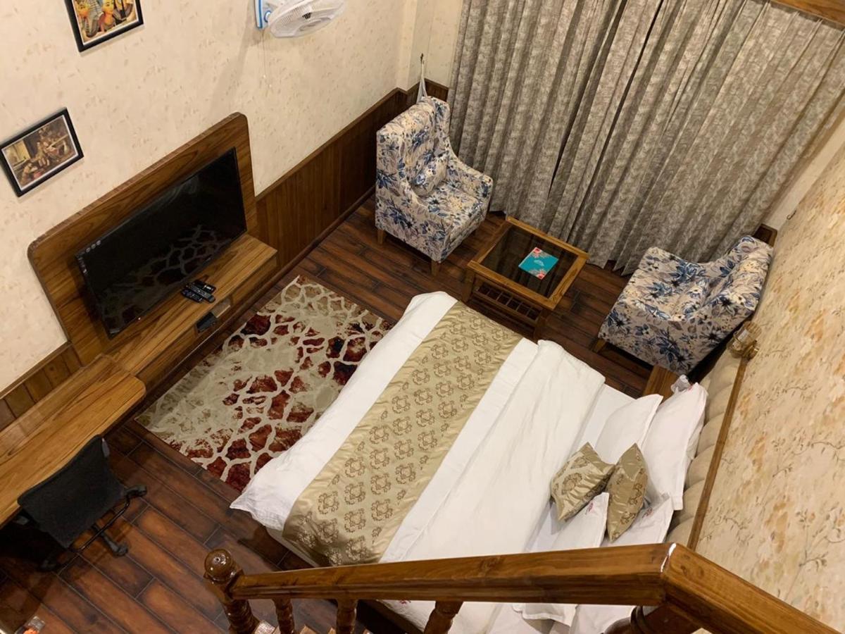 Royal Castle Kasol Exterior foto