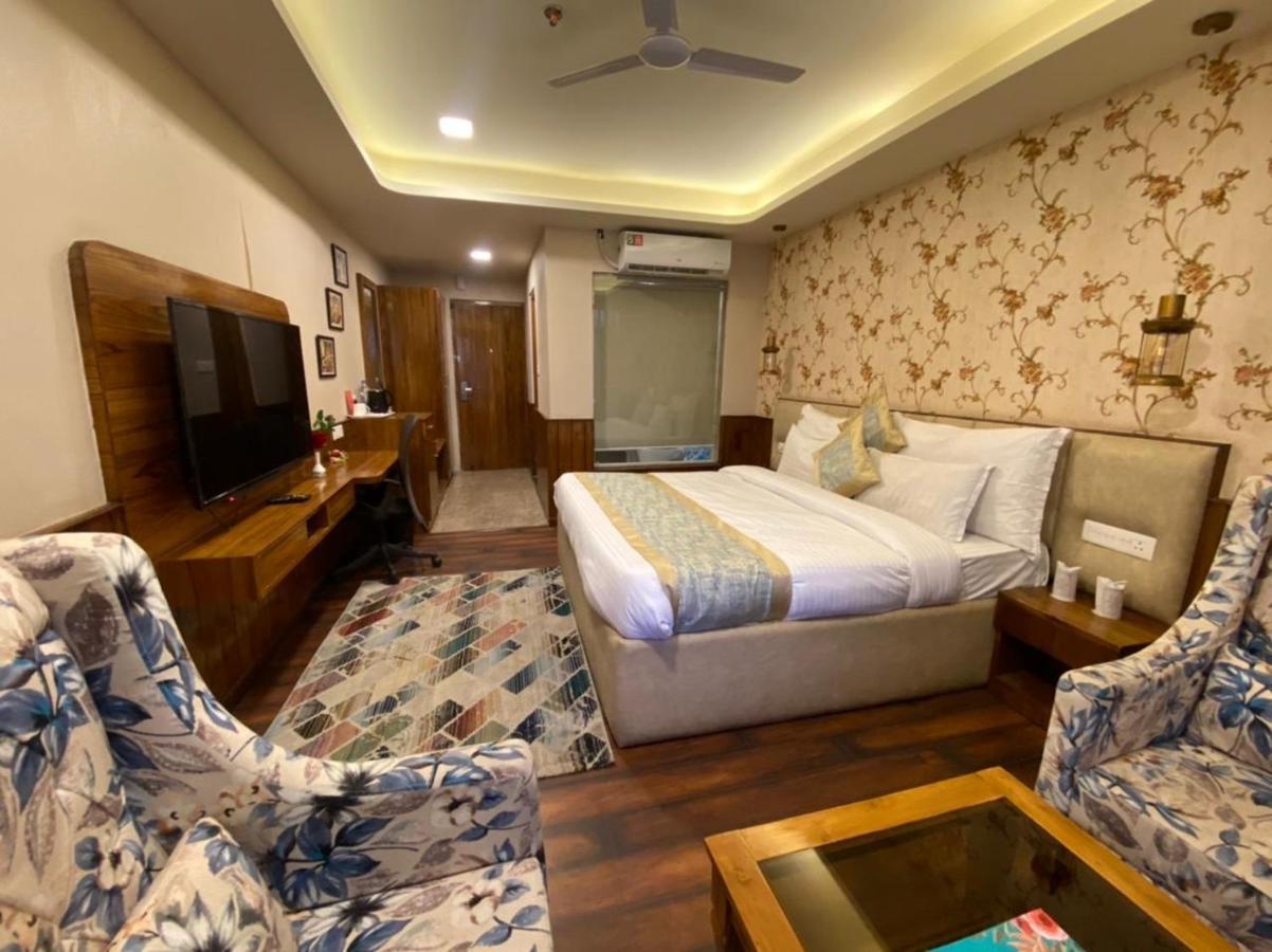Royal Castle Kasol Exterior foto