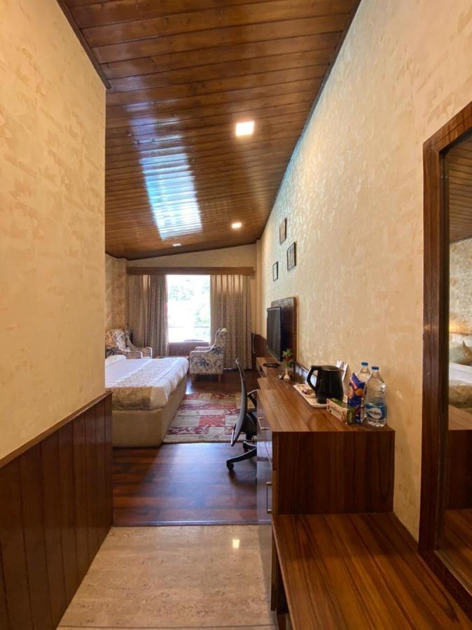 Royal Castle Kasol Exterior foto